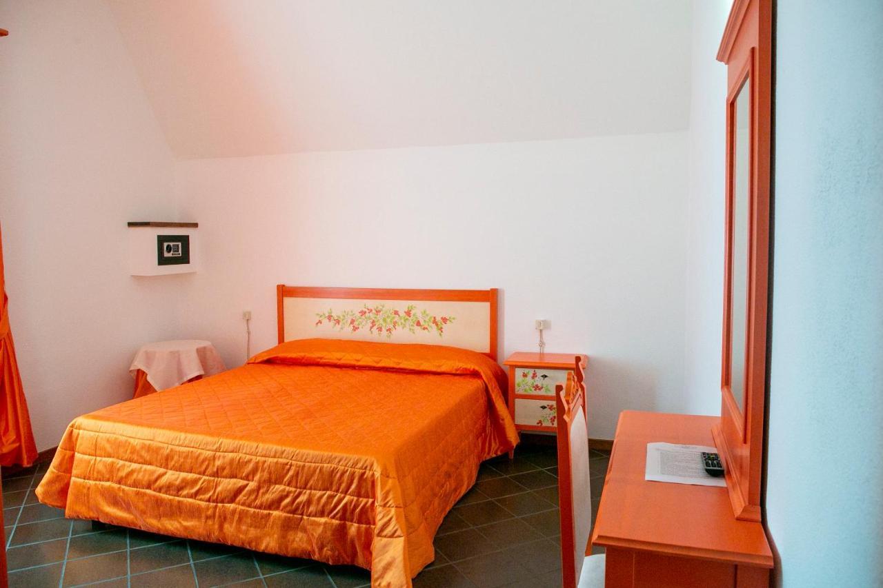 ל'אקווילה La Villetta Food & Drink Rooms For Rent - No Reception - מראה חיצוני תמונה
