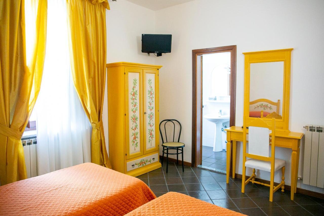 ל'אקווילה La Villetta Food & Drink Rooms For Rent - No Reception - מראה חיצוני תמונה