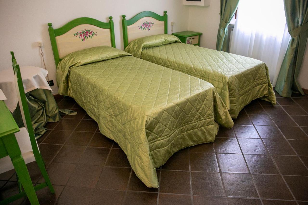 ל'אקווילה La Villetta Food & Drink Rooms For Rent - No Reception - מראה חיצוני תמונה